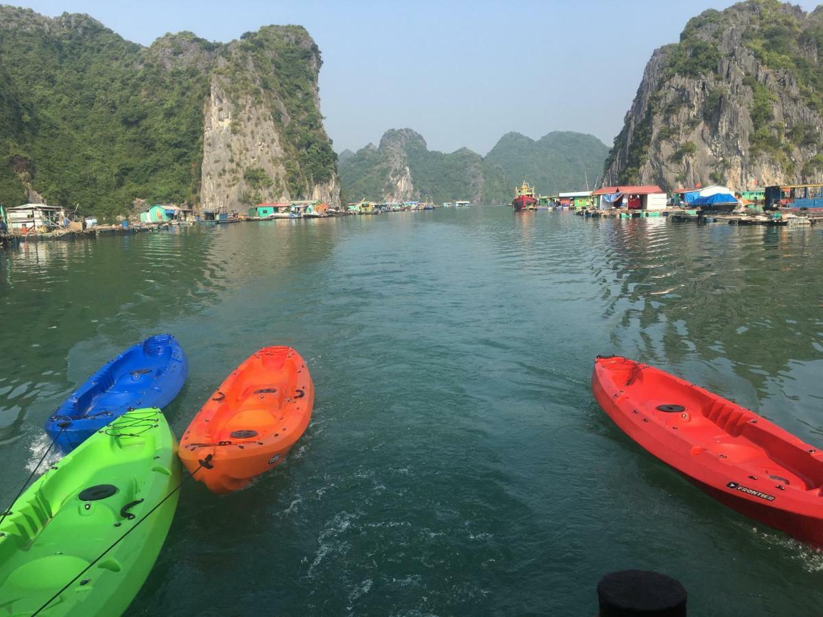 Cat Ba Bay Cruises Hotel Dong Khe Sau ภายนอก รูปภาพ