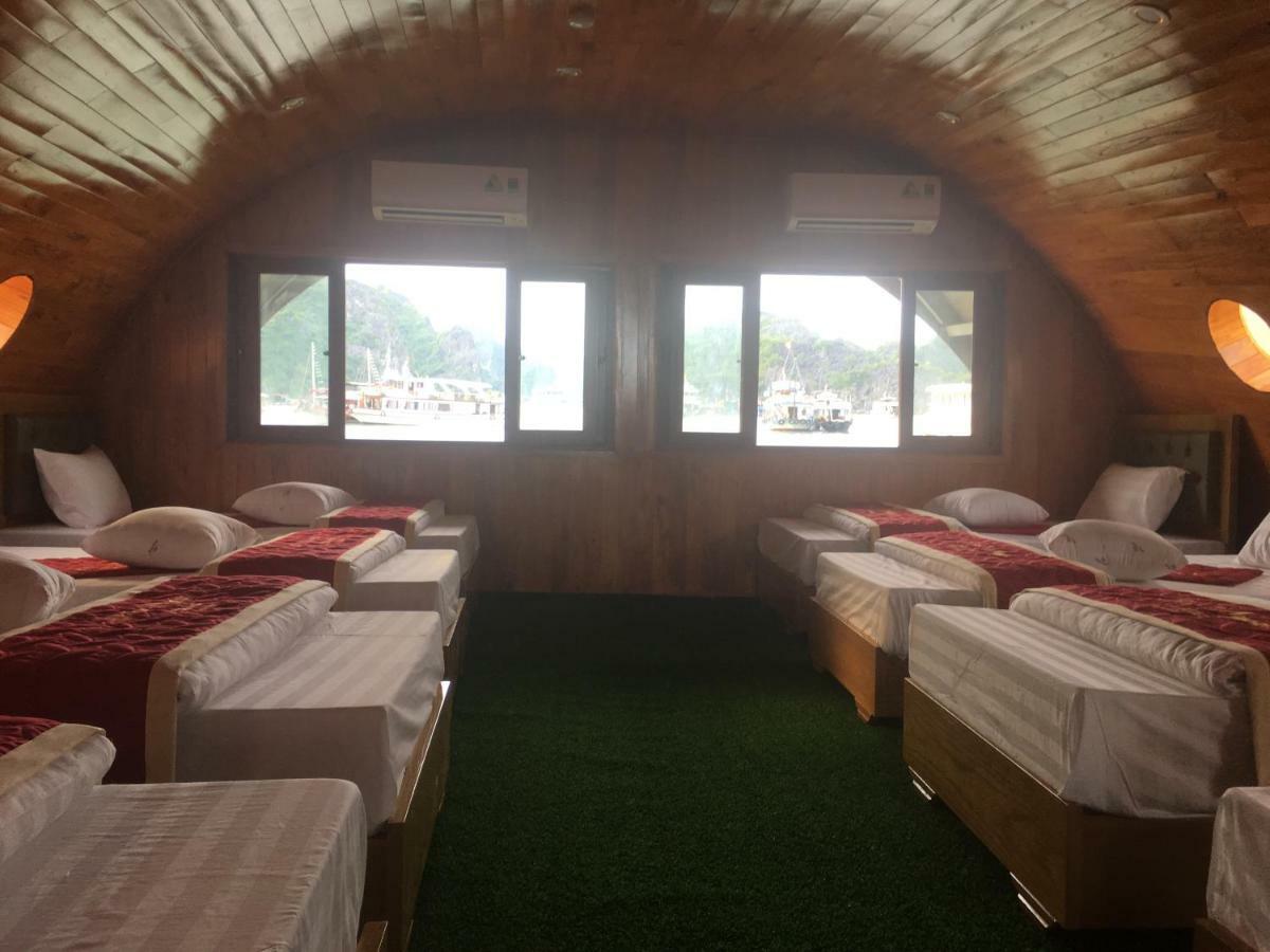 Cat Ba Bay Cruises Hotel Dong Khe Sau ภายนอก รูปภาพ
