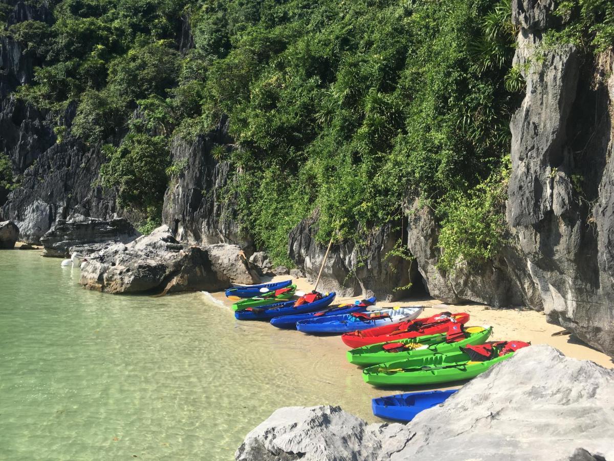 Cat Ba Bay Cruises Hotel Dong Khe Sau ภายนอก รูปภาพ