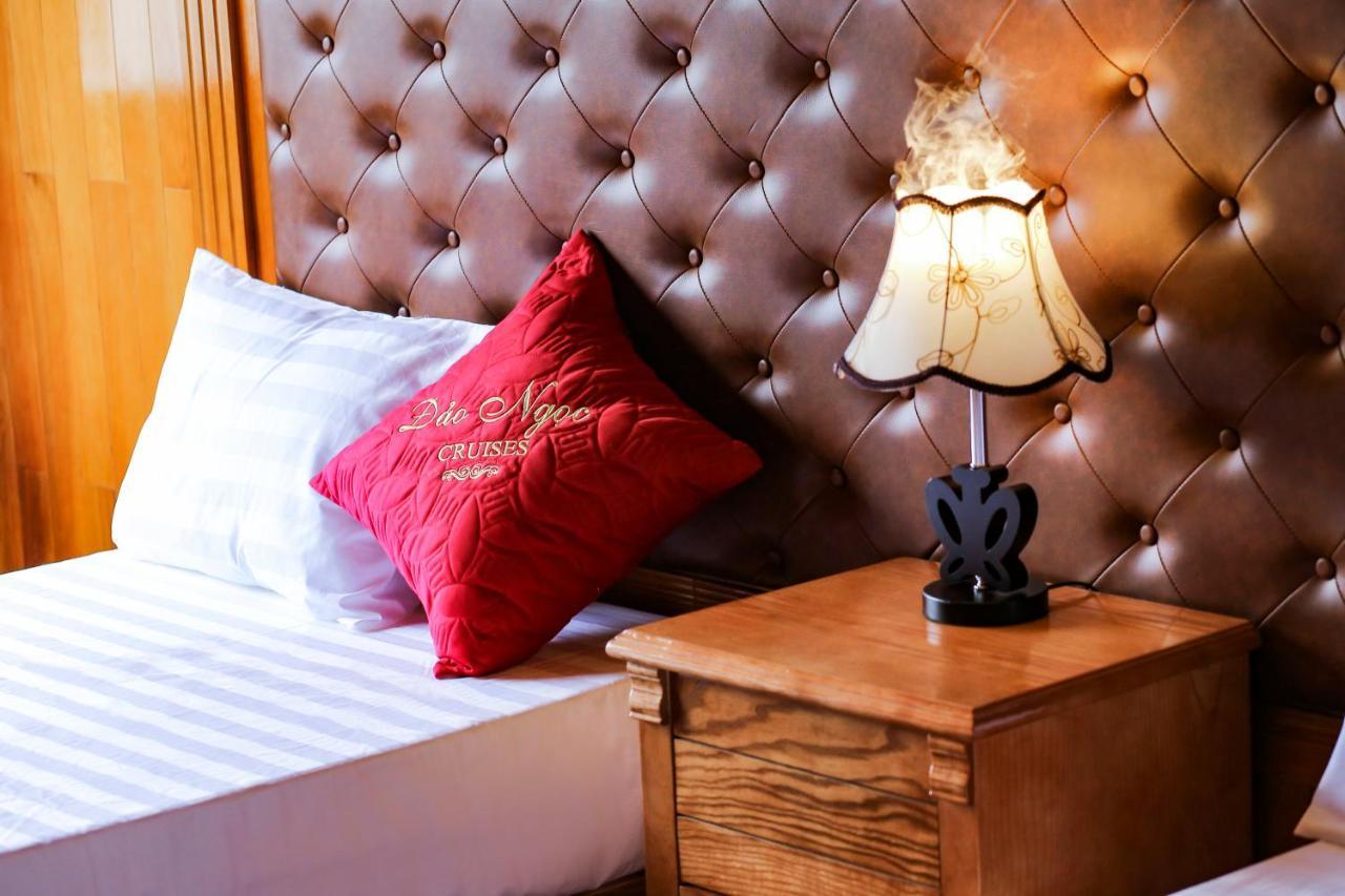Cat Ba Bay Cruises Hotel Dong Khe Sau ภายนอก รูปภาพ